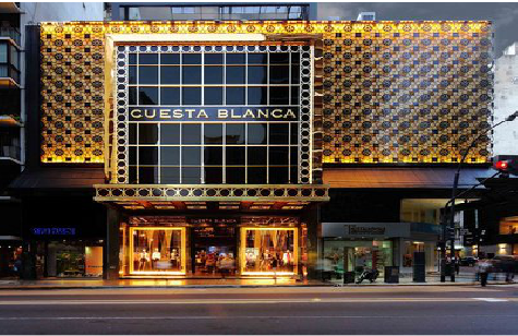 横州门头设计与商业空间的纽带。